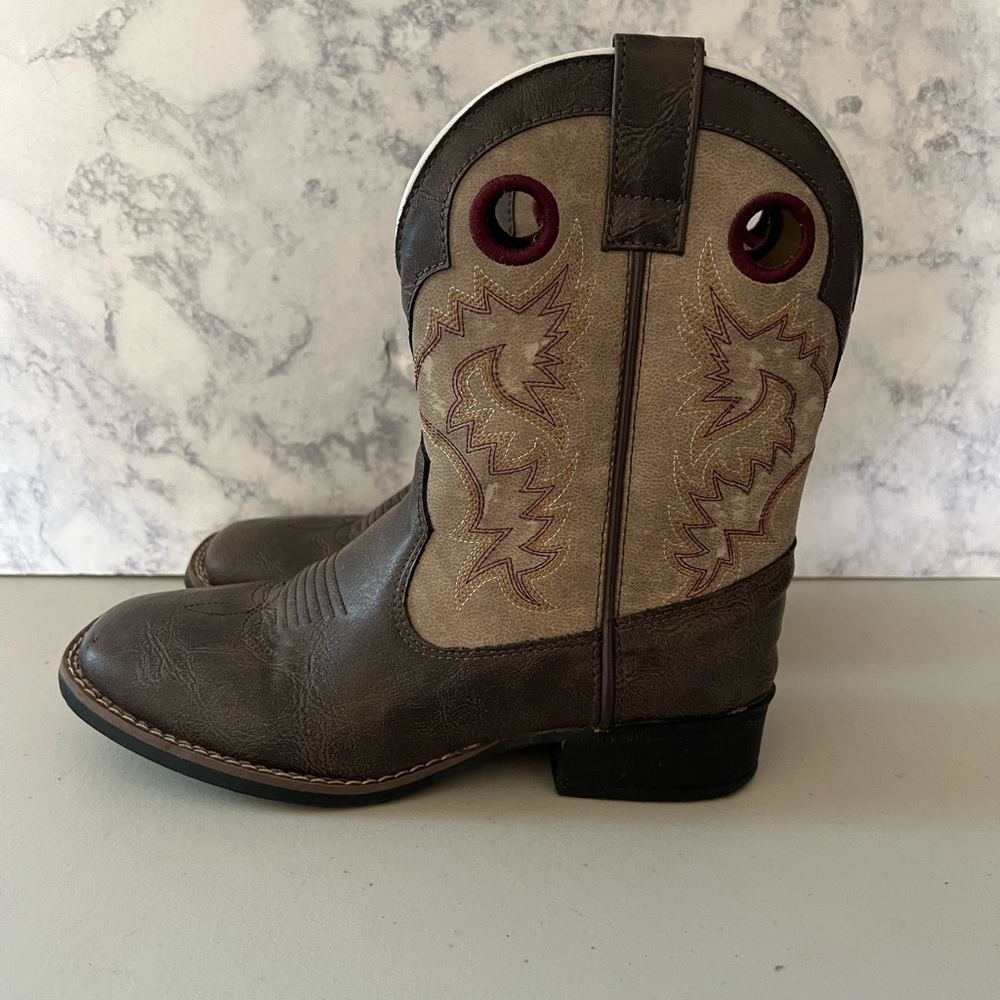Children’s Laredo Collard Boot- LC2261 cowboy boots USED size 2.5M